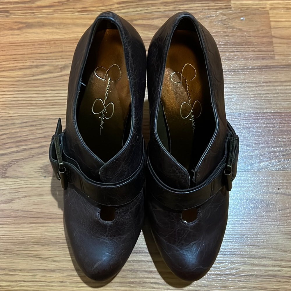 JESSICA SIMPSON healed boots
